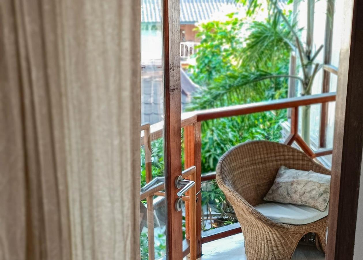 Soraya Yoga Wellness Center Hotel Quần đảo Gili Ngoại thất bức ảnh