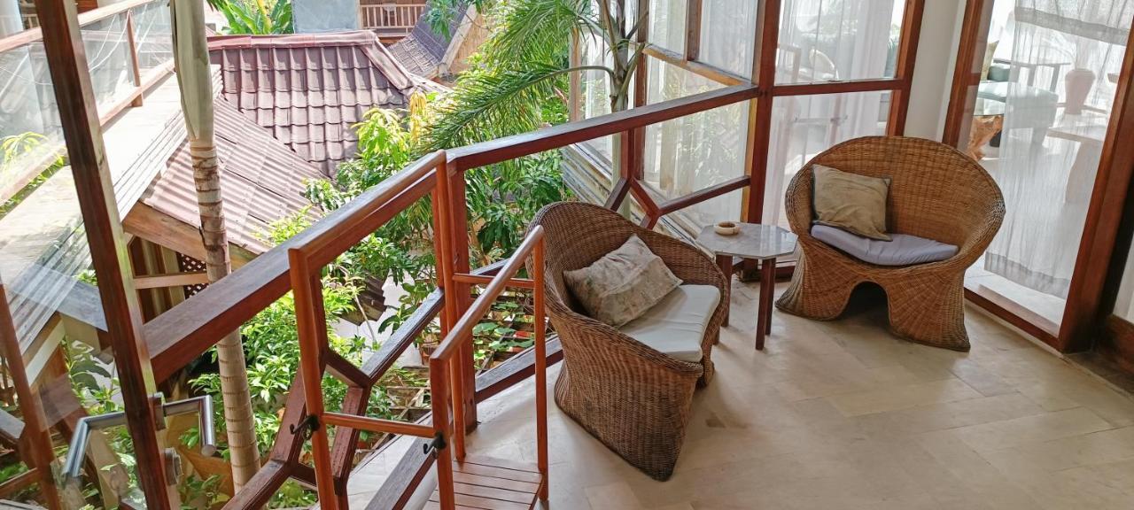 Soraya Yoga Wellness Center Hotel Quần đảo Gili Ngoại thất bức ảnh